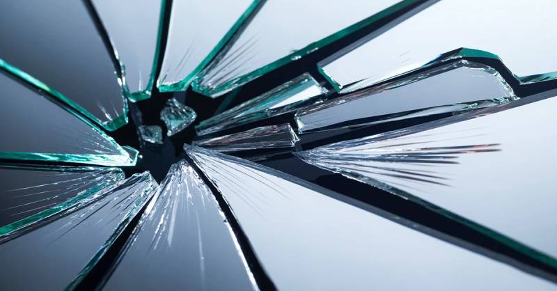 Gương vỡ xuất hiện trong mơ là điềm gì?